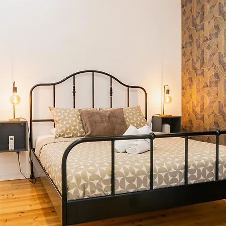 Modern 3-bedroom - Near Arroios Metro * Лиссабон