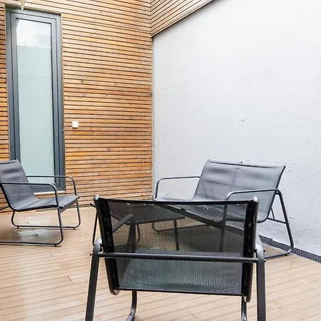 Апартаменты Modern 3-bedroom - Near Arroios Metro Лиссабон