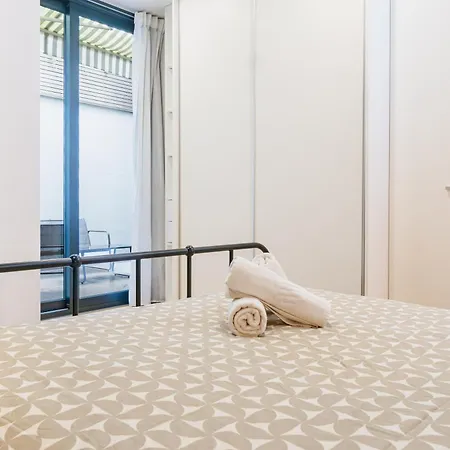 Modern 3-bedroom - Near Arroios Metro * Лиссабон