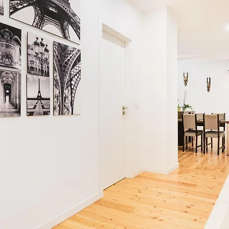 Апартаменты Modern 3-bedroom - Near Arroios Metro *